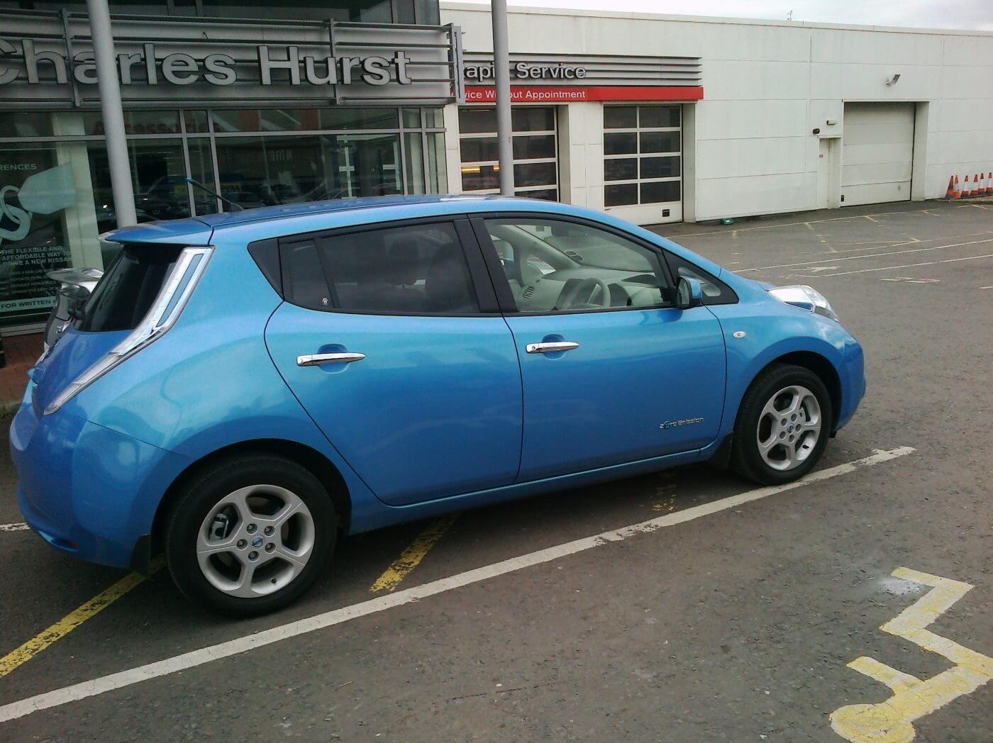 Nissan Leaf Electric Vehicle - Geek News Central