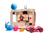 MakerBot Replicator Prints 3D Objects